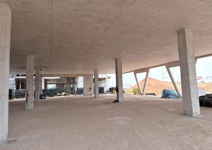 Chantier BRICOMA Fès, dalle post-tensionnée